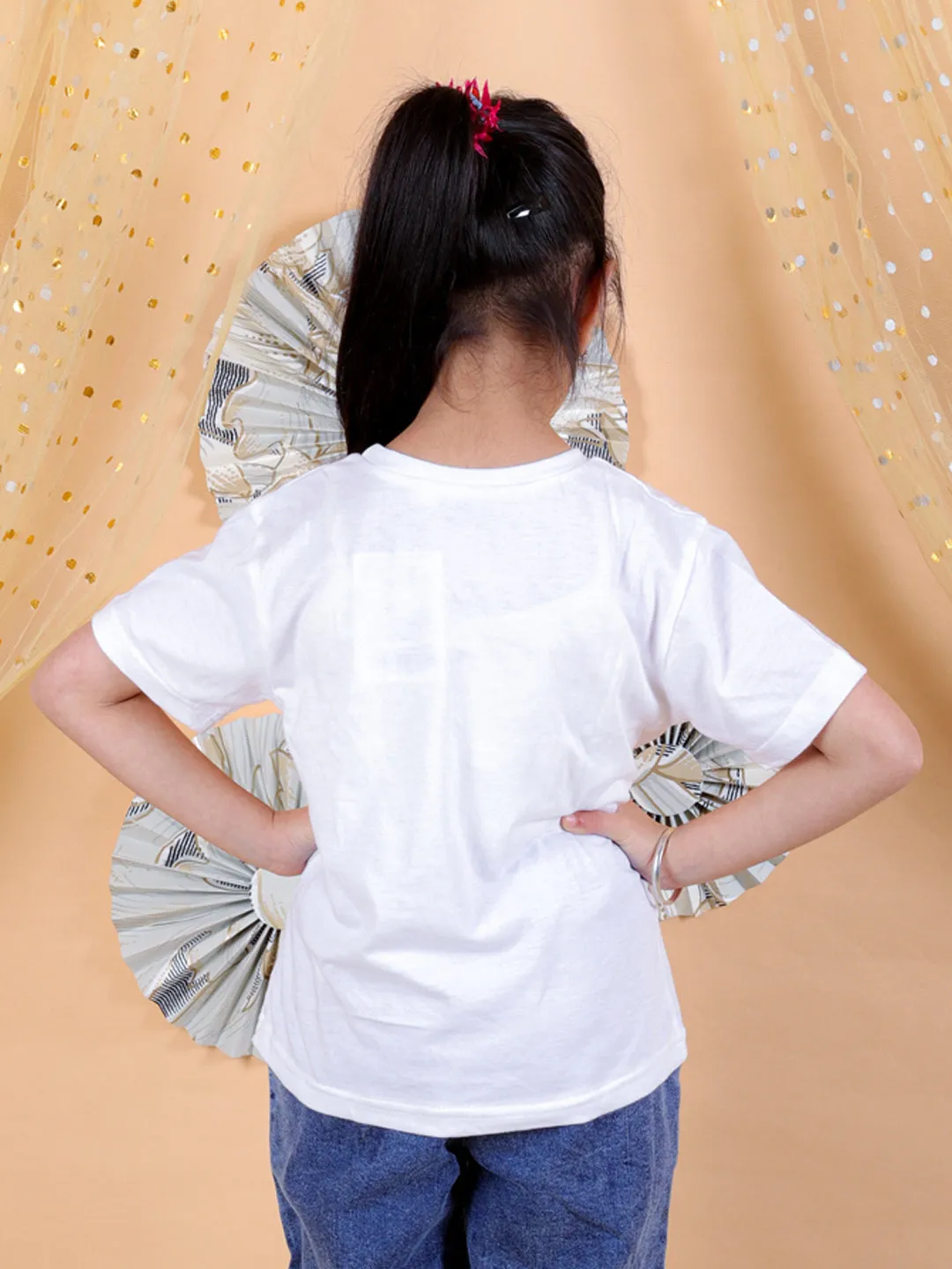 BownBee Sibling Sets Keep Distance play Holi Half Sleeve Round Neck Printed T-shirt-White