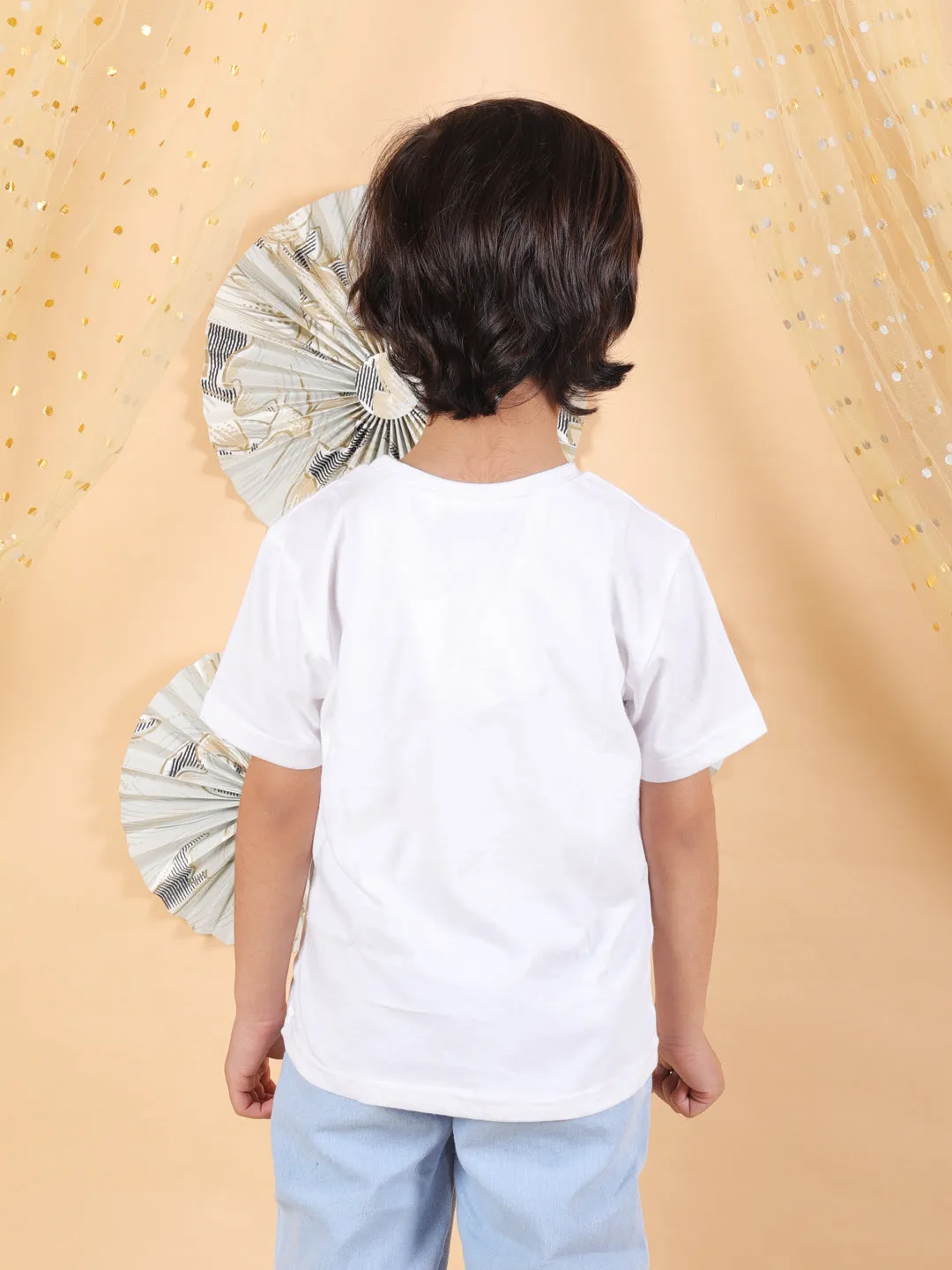 BownBee Sibling Sets Keep Distance play Holi Half Sleeve Round Neck Printed T-shirt-White