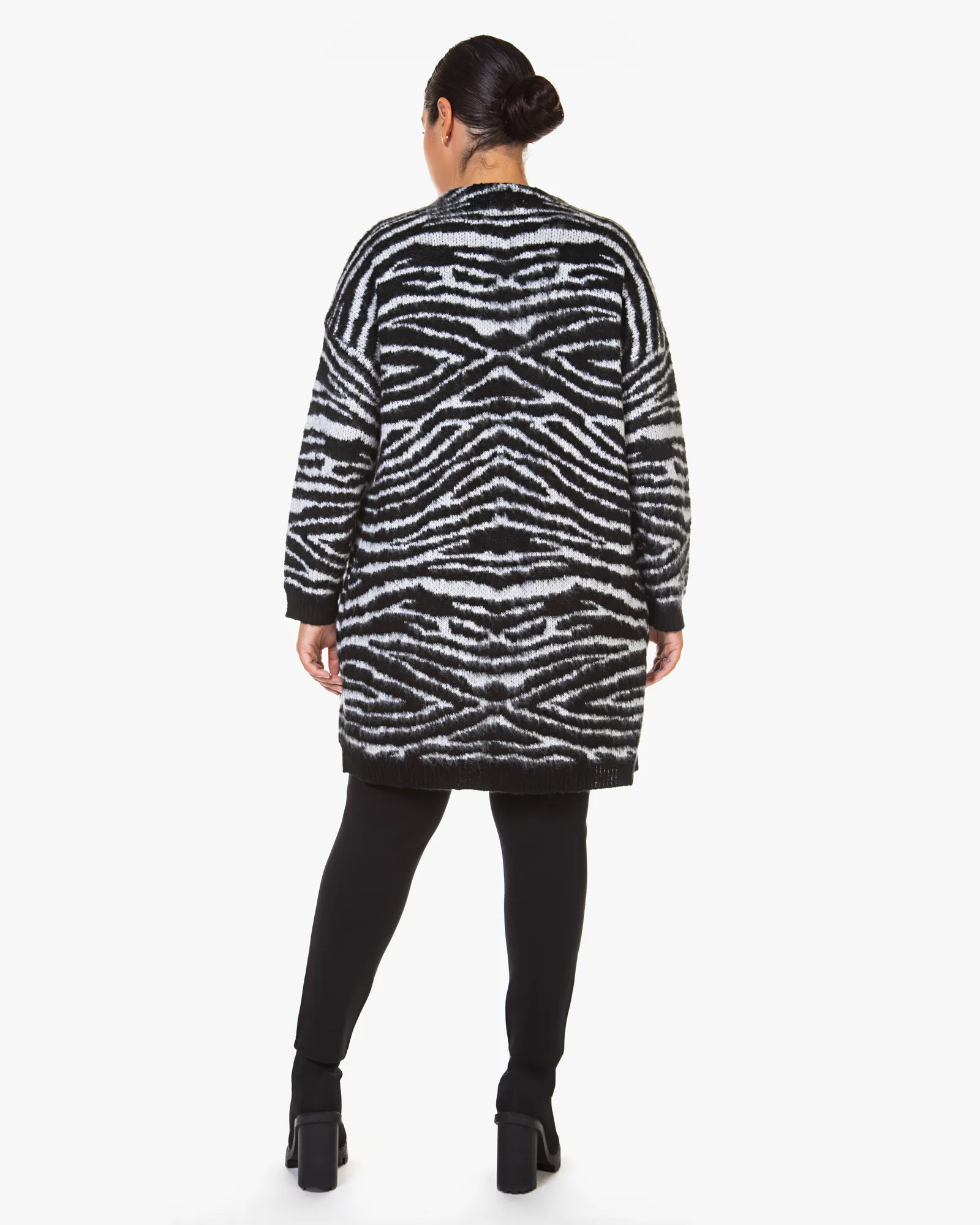 Ellery Open Sweater Cardigan | Black / White