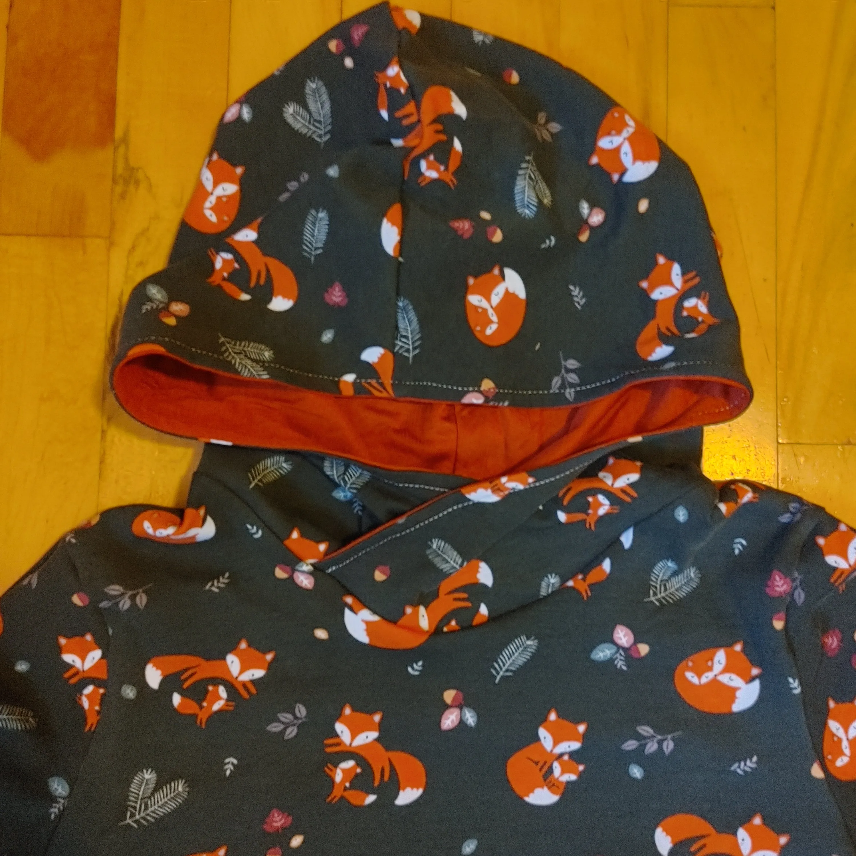 Foxes/Rust (adult)
