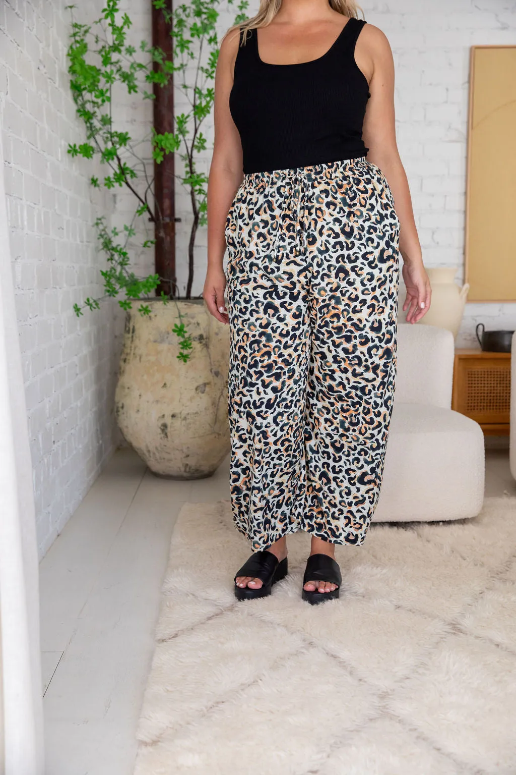 Gina Pant in Instinct