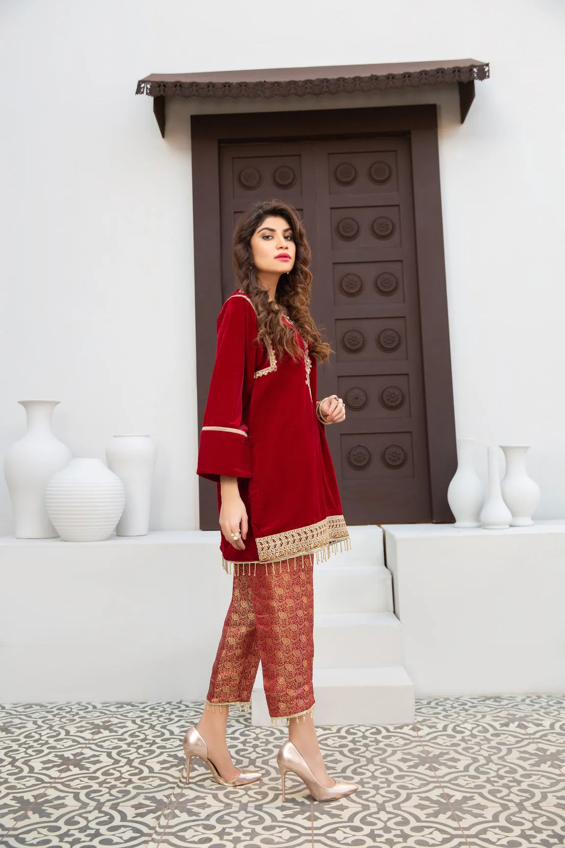 Gulwarun Velvet Winter Ready to Wear Embroidered Collection 13