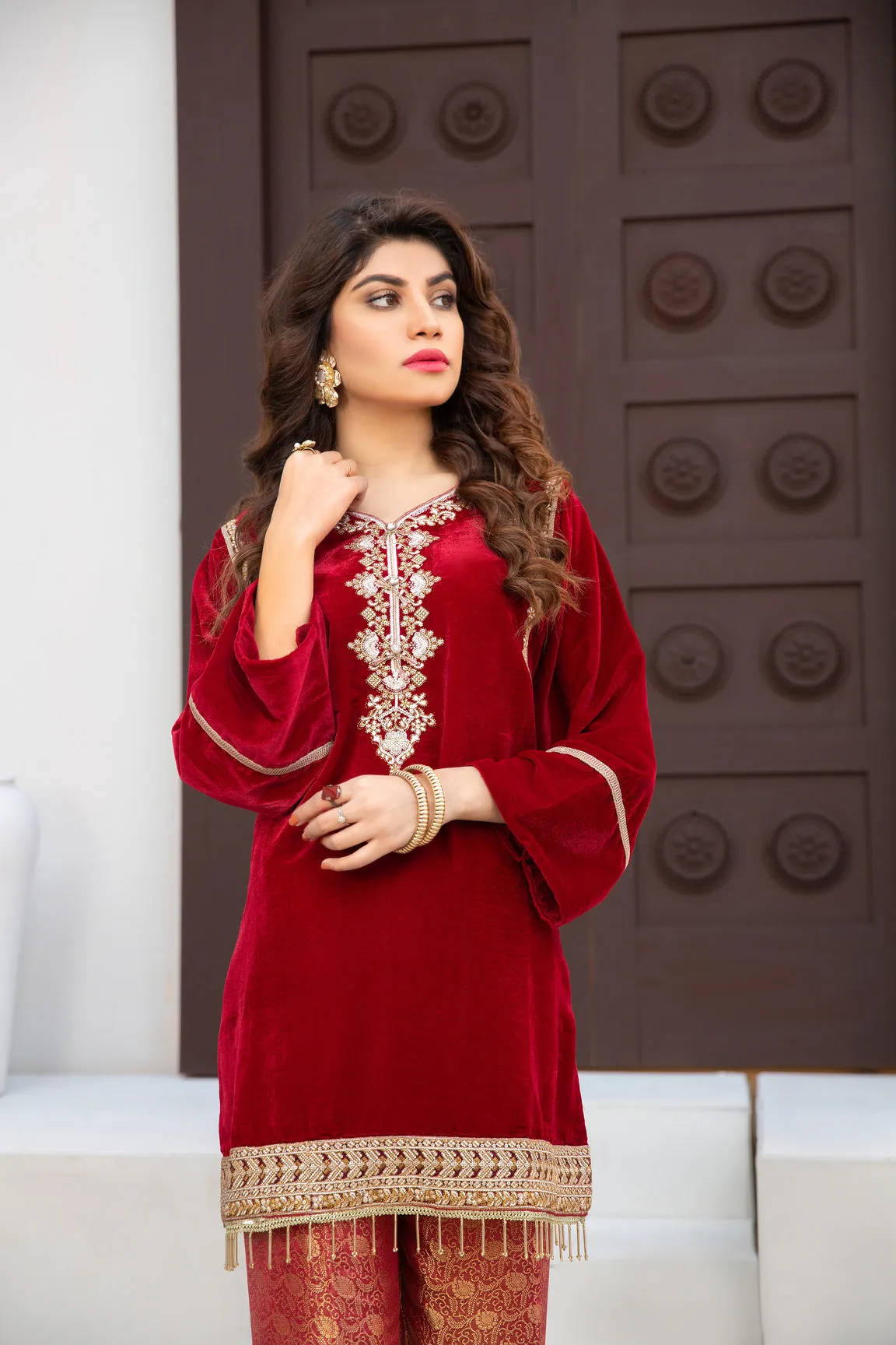 Gulwarun Velvet Winter Ready to Wear Embroidered Collection 13