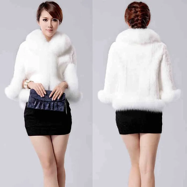 Women's short elegant coat
